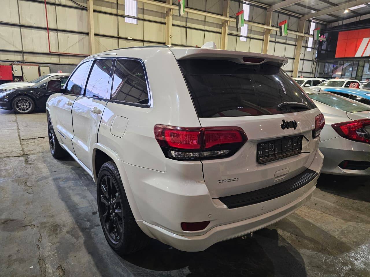 2019 JEEP GRAND CHEROKEE LAREDO — 95239 KM — Lot G2KC59760 — Main - Marhaba Auctions Used Cars - Image 4