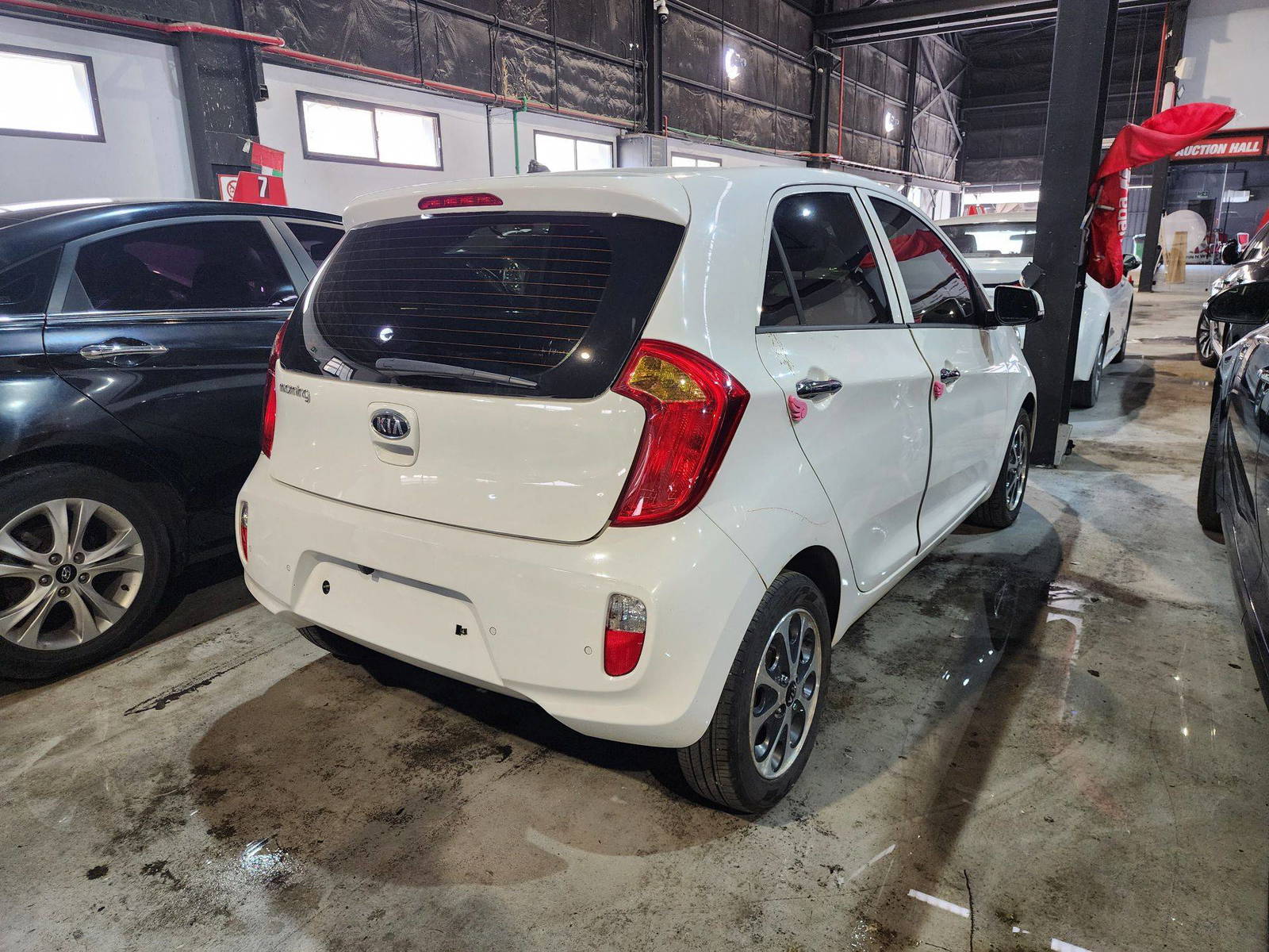 2012 KIA MORNING — 110122 KM — Lot 60606 — Al Quoz - Marhaba Auctions Used Cars - Image 5
