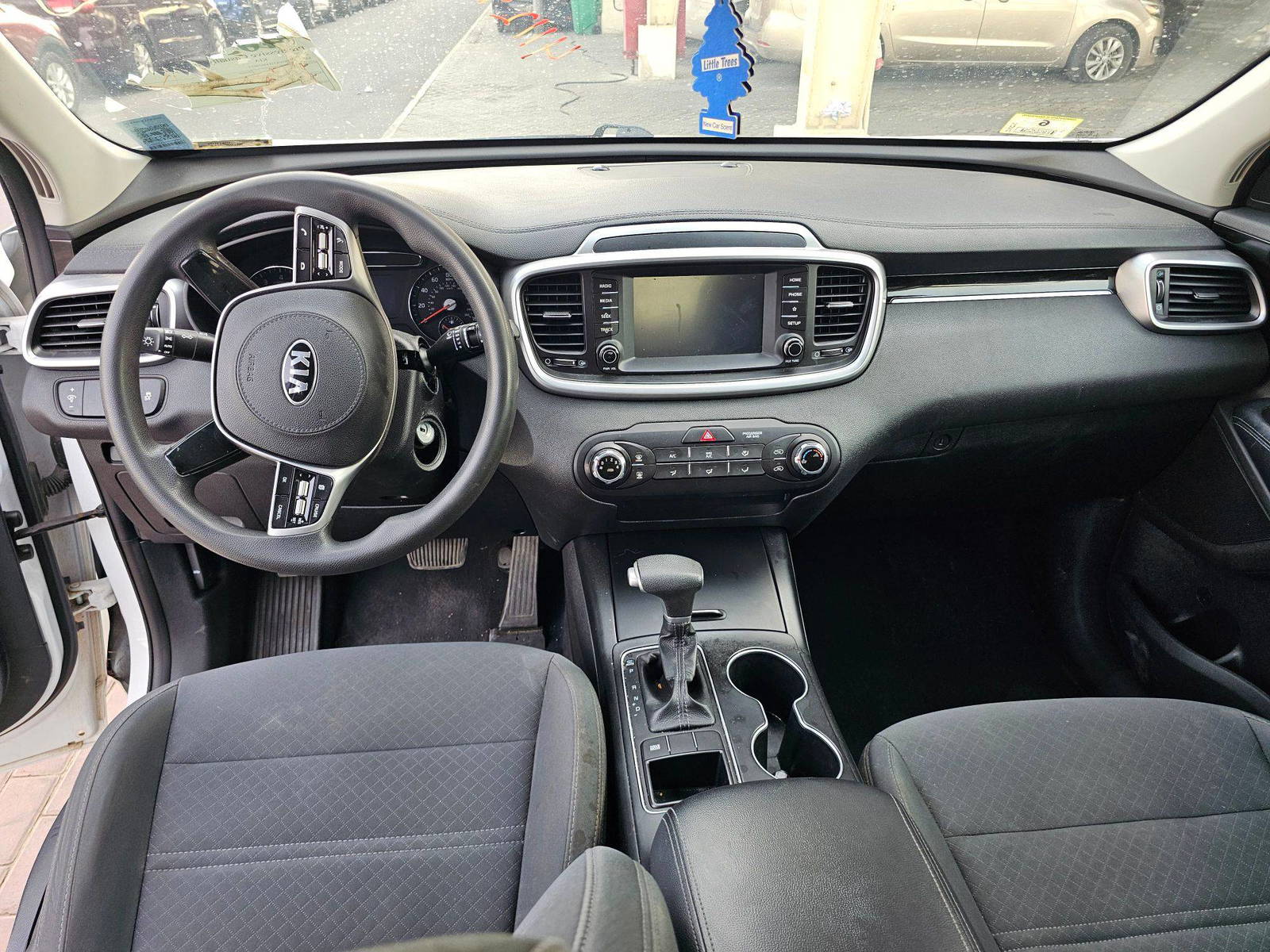 2020 KIA SORENTO — 152051 Miles — Lot A51LG624013 — Souq - Marhaba Auctions Used Cars - Image 6