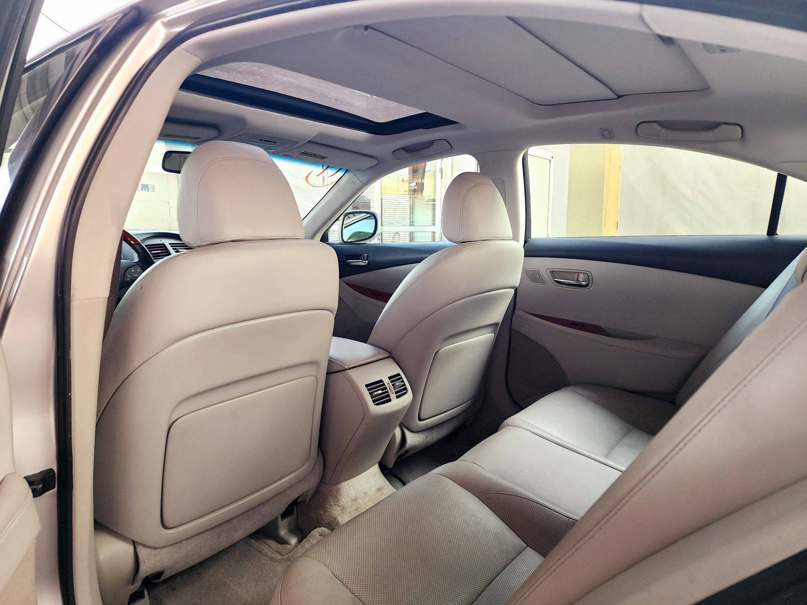 2007 LEXUS ES 350 — 163681 Miles — Lot 872094451 — Souq - Marhaba Auctions Used Cars - Image 6
