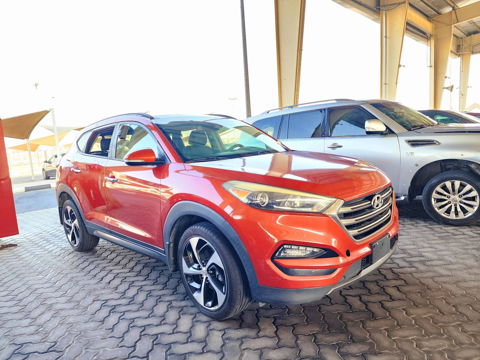 2016 HYUNDAI TUCSON — 149340 Miles — Lot 45330244 — Souq - Marhaba Auctions Used Cars - Image 4