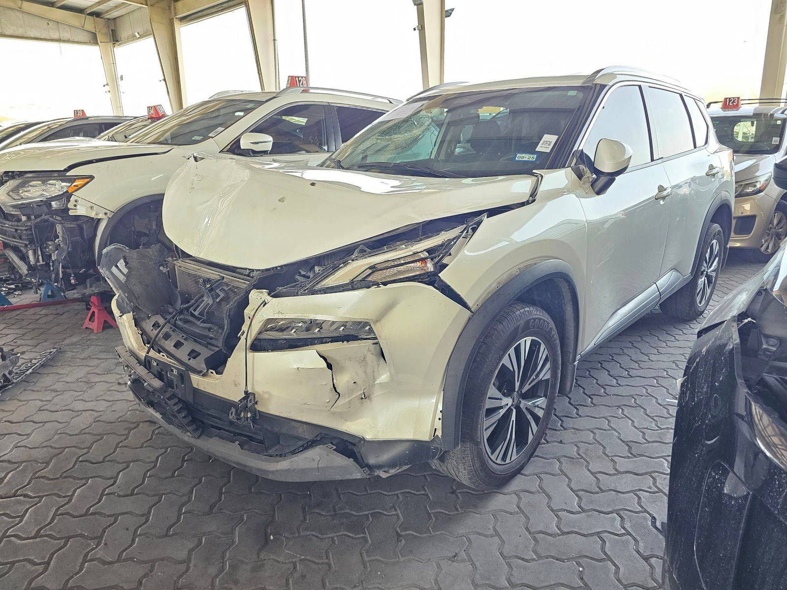 NISSAN ROGUE 2021 - Marhaba Auction Used Cars - Image 5