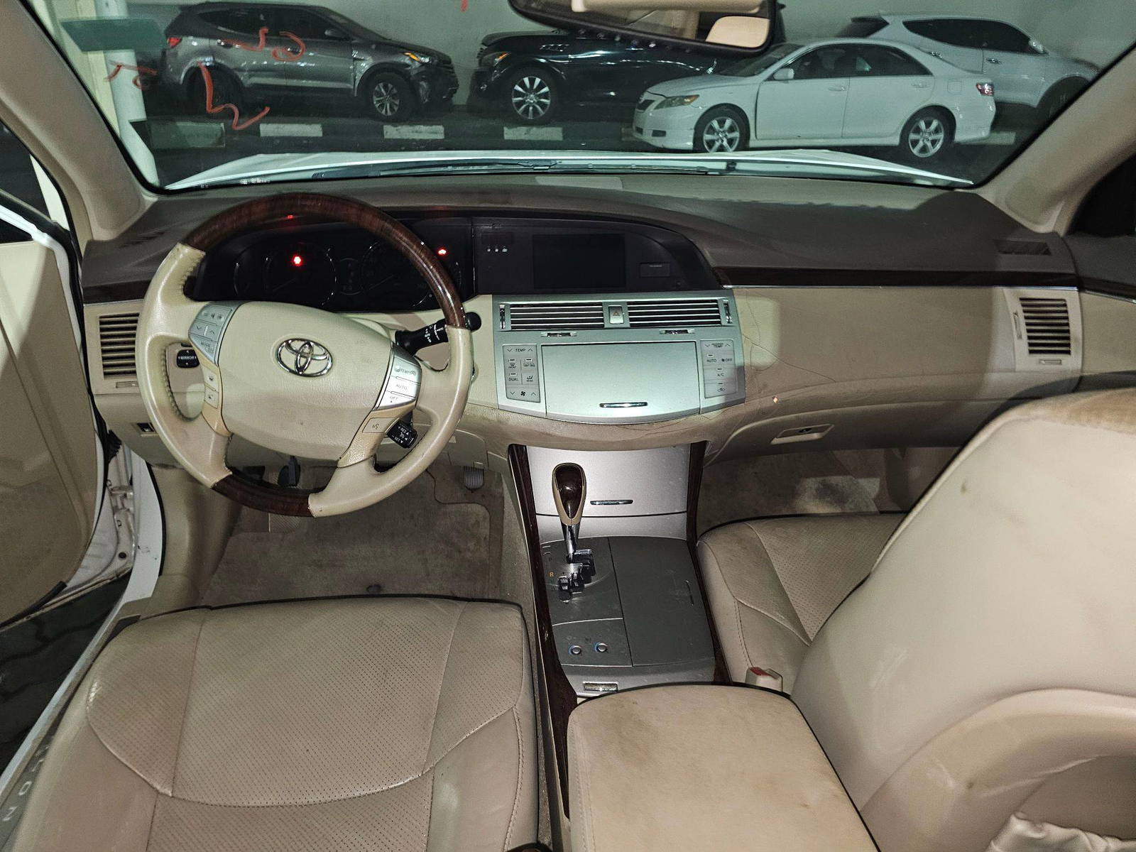 2009 TOYOTA AVALON — 155307 Miles — Lot 6B69U326044 — Souq - Marhaba Auctions Used Cars - Image 7