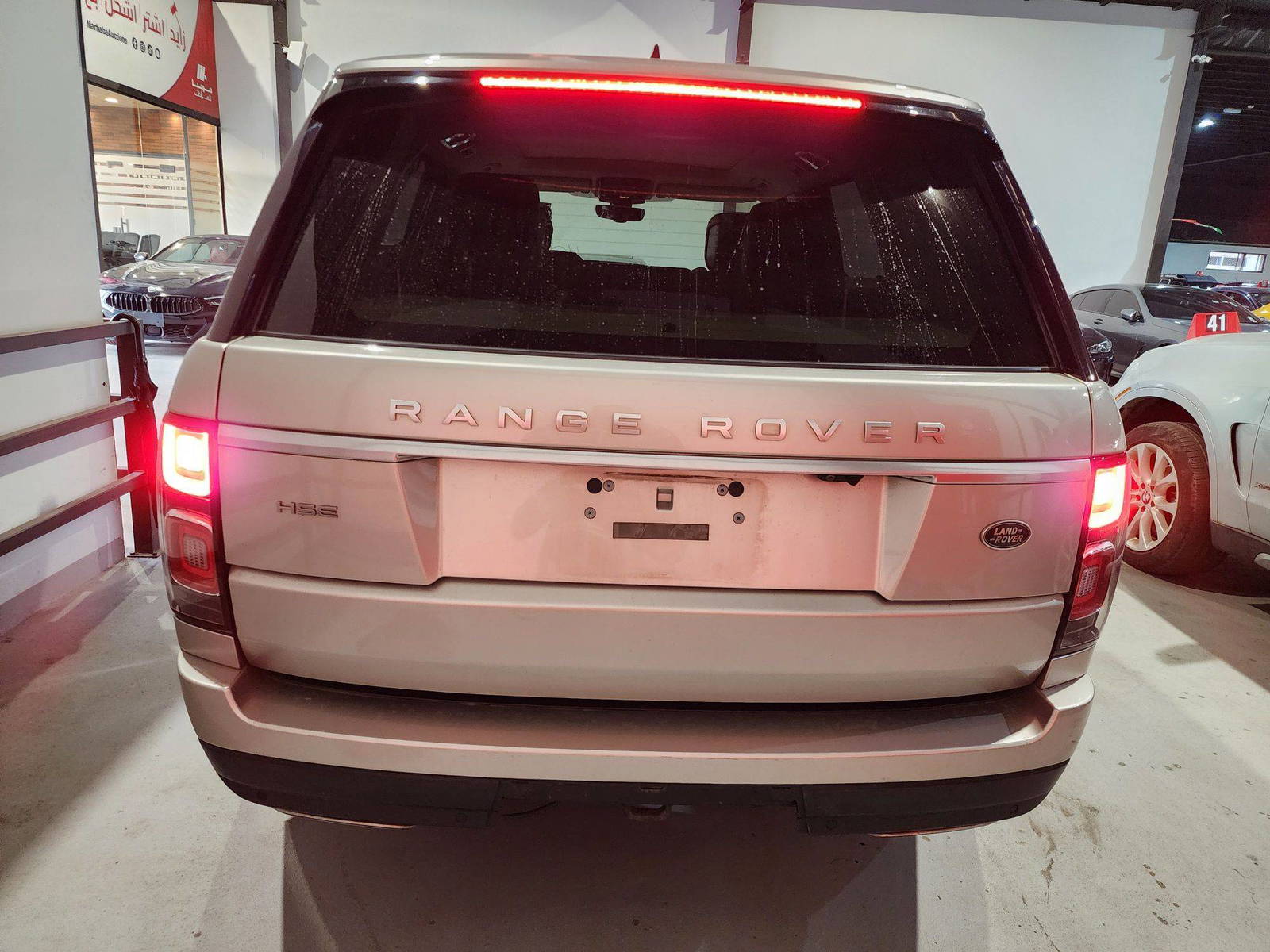 2019 LAND ROVER RANGE ROVER SUPERCHARGED — 88622 Miles — Lot 40162704 — Main - Marhaba Auctions Used Cars - Image 5