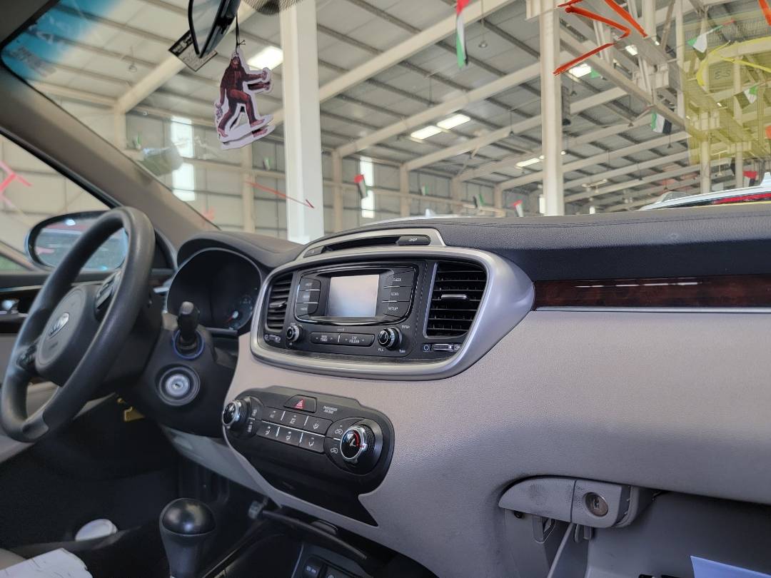 2018 KIA SORENTO — 102013 Miles — Lot 37902681 - Marhaba Auctions Used Cars - Image 6