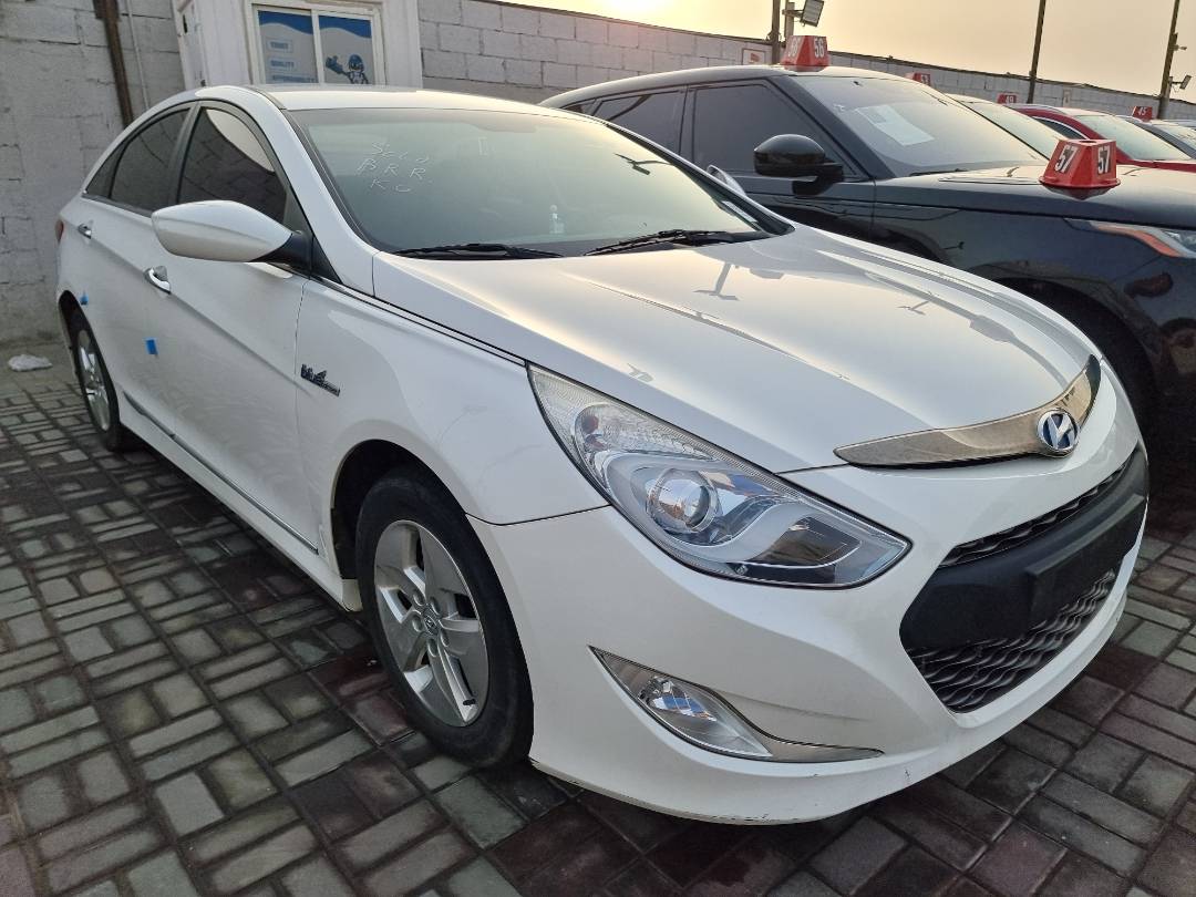 2012 HYUNDAI SONATA — 195578 KM — Lot 215487 — Main - Marhaba Auctions Used Cars - Image 3