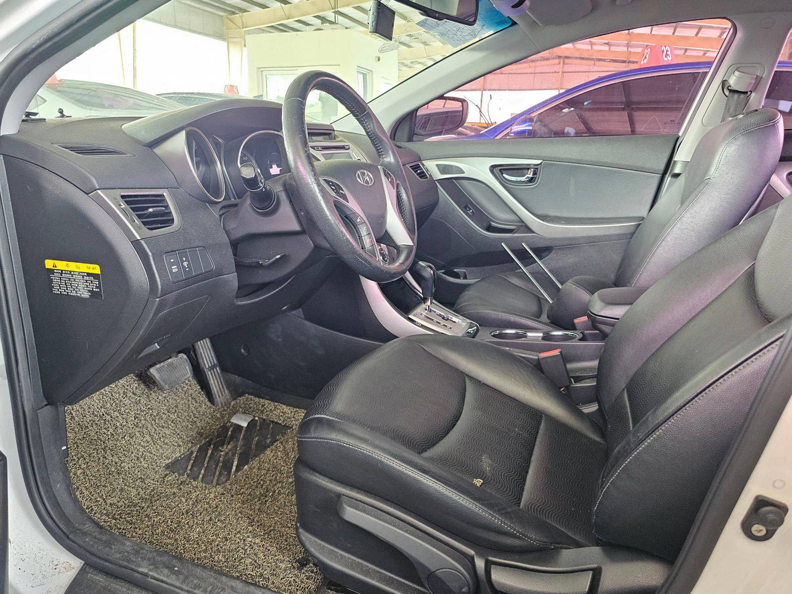 2012 HYUNDAI AVANTE — 132482 KM — Lot 596551 — Souq - Marhaba Auctions Used Cars - Image 8