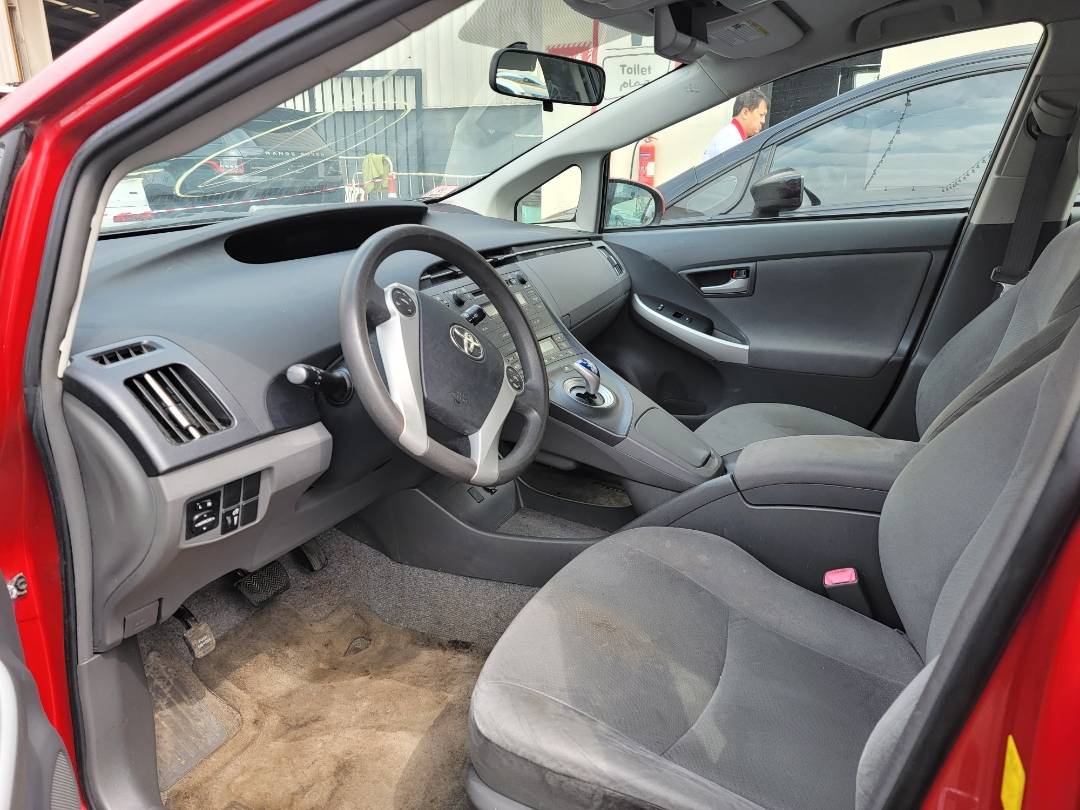 2010 TOYOTA PRIUS — 269727 Miles — Lot 68428624 — Main - Marhaba Auctions Used Cars - Image 6