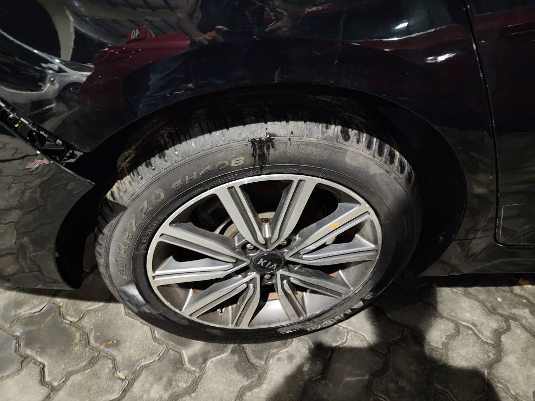 2019 KIA OPTIMA — 43636 Miles — Lot 64512623 - Marhaba Auctions Used Cars - Image 9