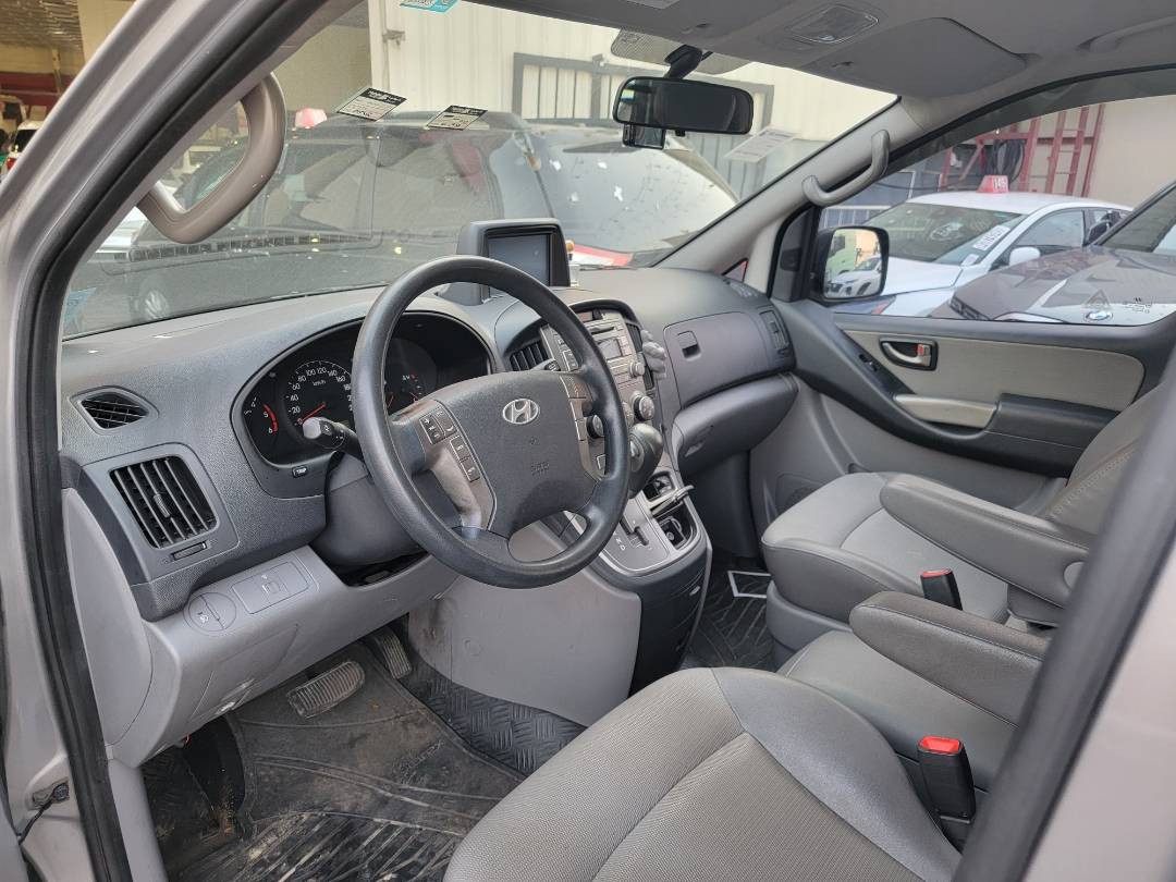 2011 HYUNDAI GRAND STAREX — 205938 KM — Lot JBBU286665 — Main - Marhaba Auctions Used Cars - Image 10