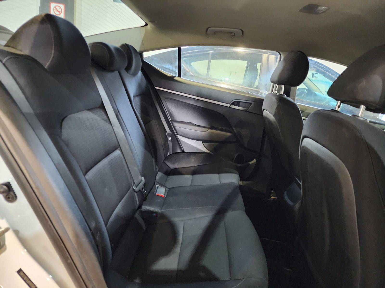 2018 HYUNDAI ELANTRA — 141920 Miles — Lot 4117 — Al Quoz - Marhaba Auctions Used Cars - Image 6