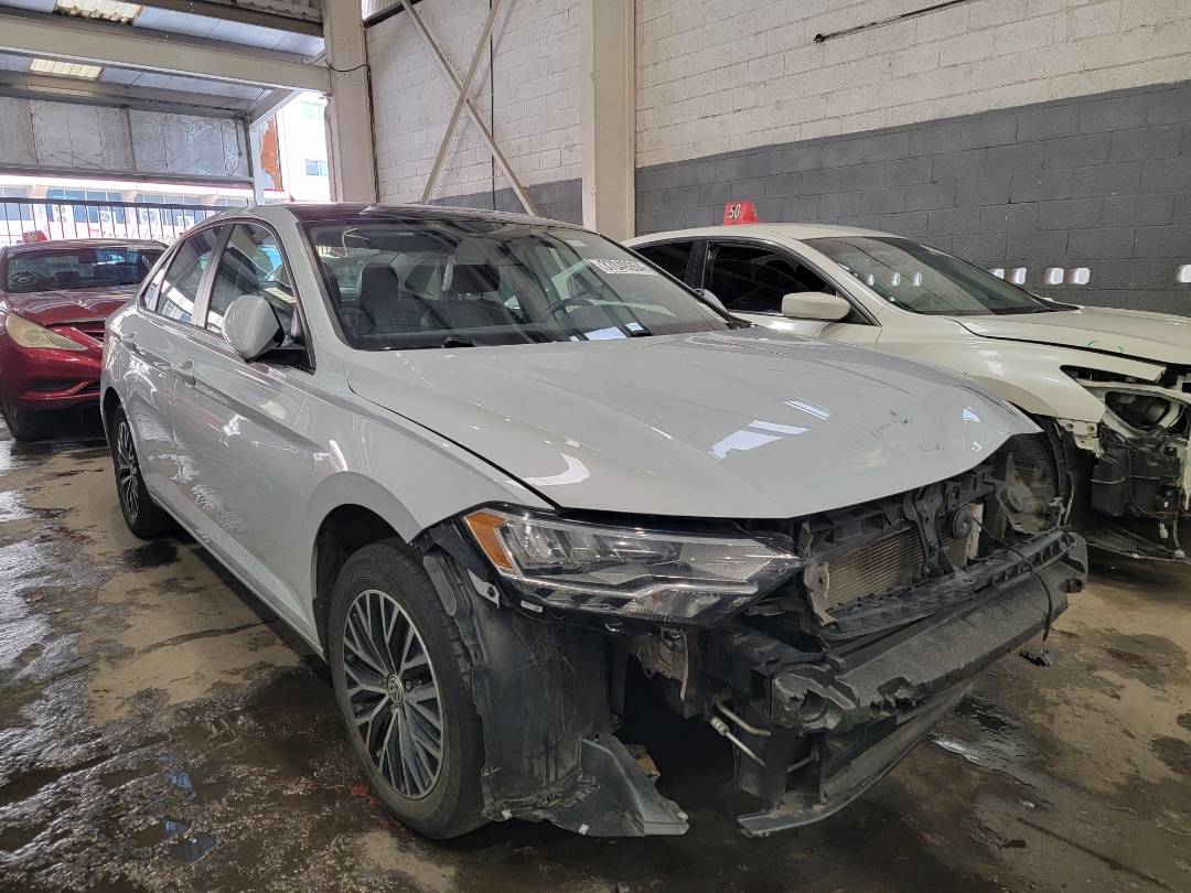 2019 VOLKSWAGEN JETTA — 137066 Miles — Lot 37049264 — Main - Marhaba Auctions Used Cars - Image 4