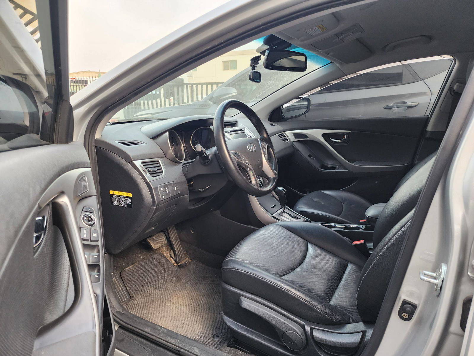 2013 HYUNDAI AVANTE — 157556 KM — Lot 678883 — Al Quoz - Marhaba Auctions Used Cars - Image 9