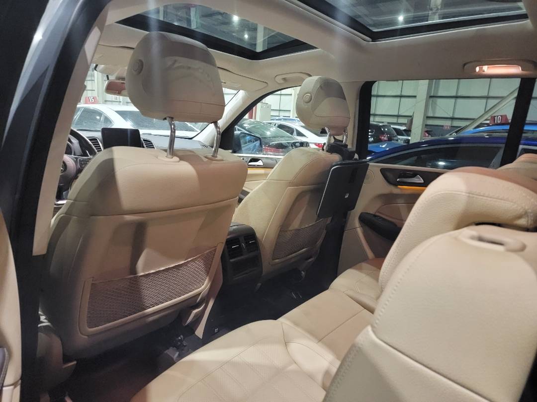 2017 MERCEDES BENZ GLS 450 — 217703 Miles — Lot E7HA884513 — Main - Marhaba Auctions Used Cars - Image 9