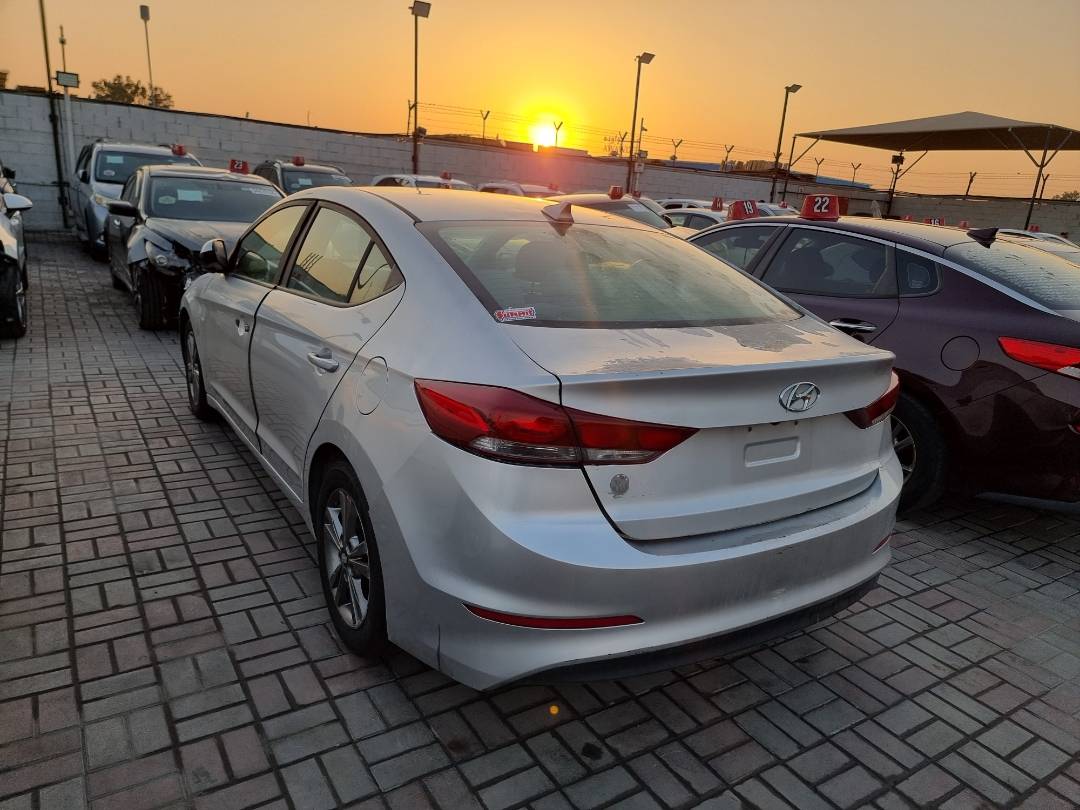 HYUNDAI ELANTRA 2017 - Marhaba Auction Used Cars - Image 4