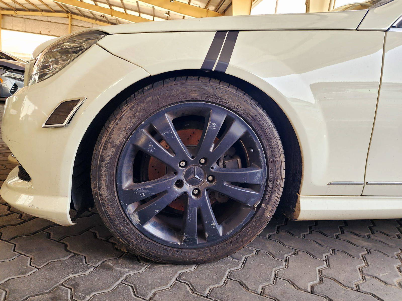 2011 MERCEDES BENZ C300 — 158408 Miles — Lot 42182975 — Souq - Marhaba Auctions Used Cars - Image 11