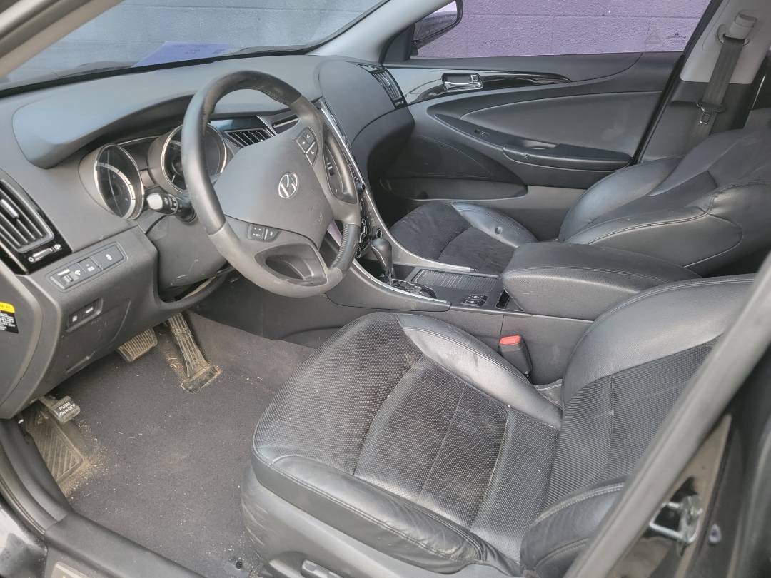 2011 HYUNDAI SONATA — 149622 KM — Lot 230010 — Main - Marhaba Auctions Used Cars - Image 8