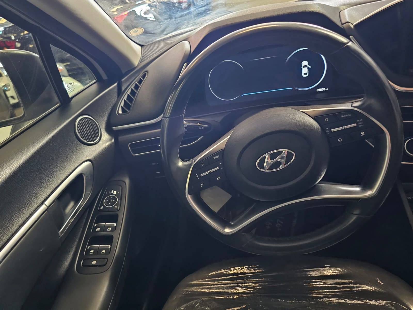 2020 HYUNDAI SONATA — sold — 87576 Miles — Lot H038532 — Main - Marhaba Auctions Used Cars - Image 8
