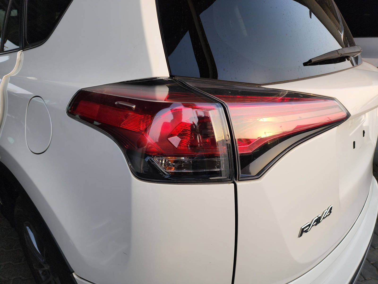 2016 TOYOTA RAV4 — 139962 Miles — Lot D007698 — Souq - Marhaba Auctions Used Cars - Image 11