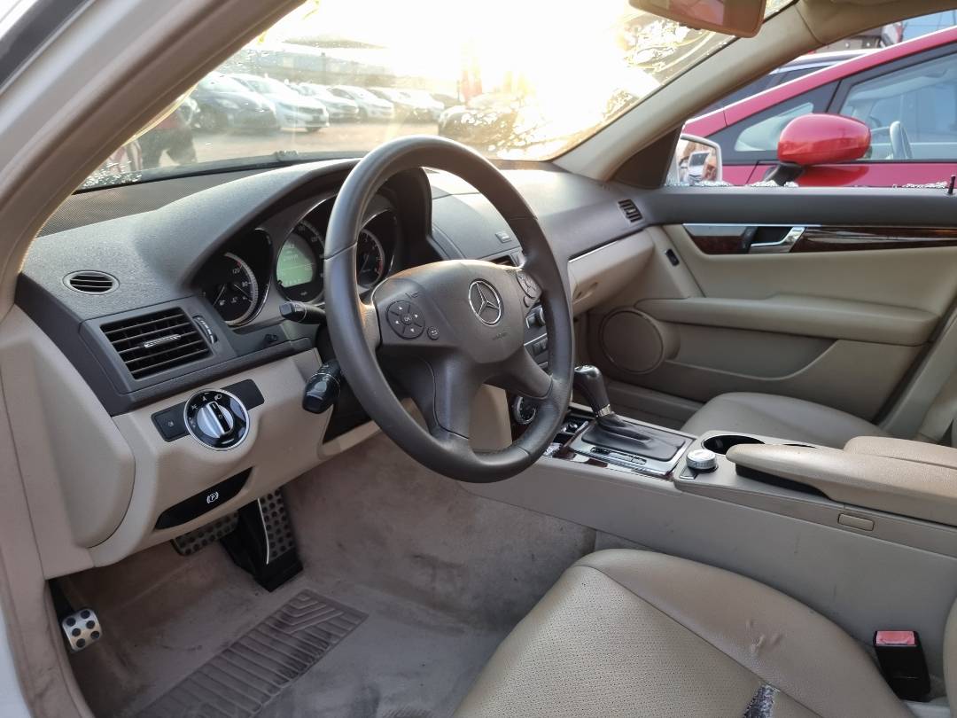 2011 MERCEDES BENZ C300 — 210410 Miles — Lot 474565 — Al Quoz - Marhaba Auctions Used Cars - Image 7