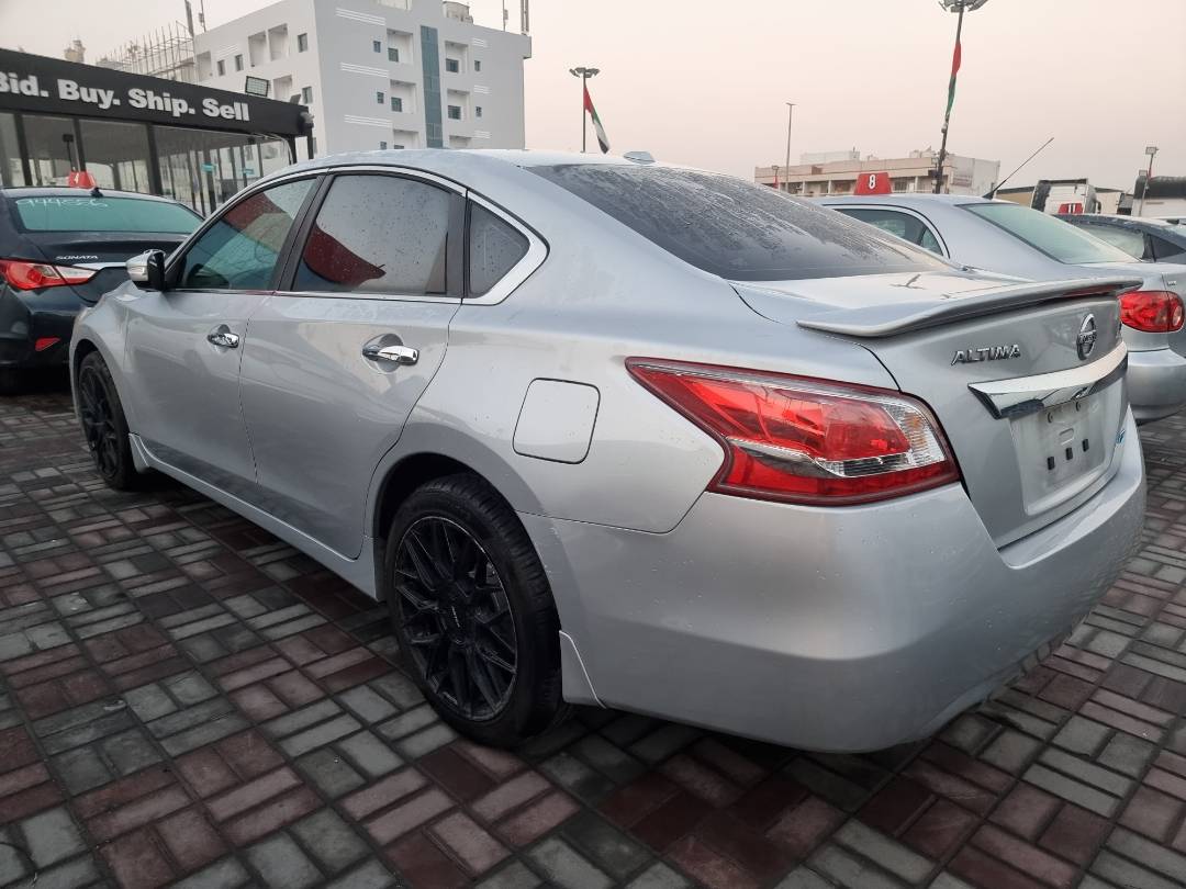 2013 NISSAN ALTIMA — 218416 Miles — Lot 125478 — Souq - Marhaba Auctions Used Cars - Image 5