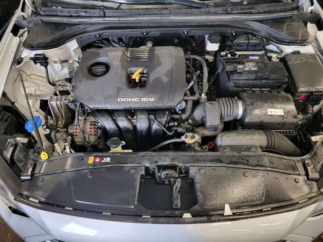 2018 HYUNDAI ELANTRA — 149215 Miles — Lot U473243 — Main - Marhaba Auctions Used Cars - Image 8
