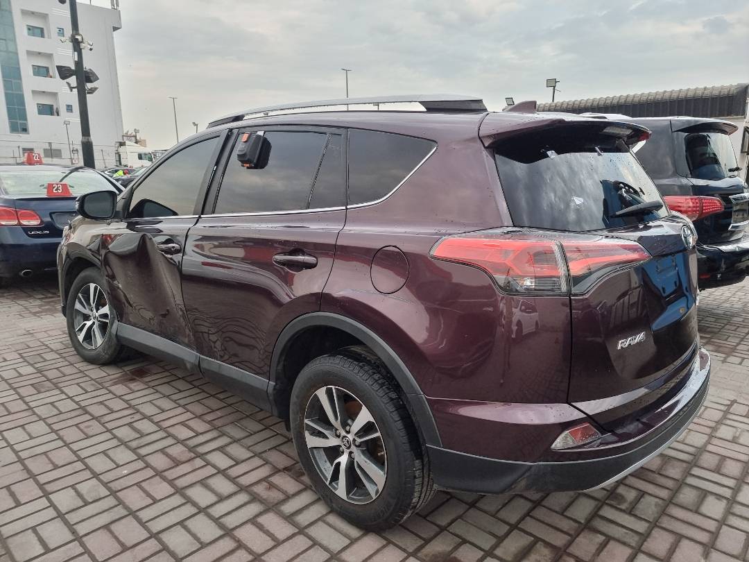 2018 TOYOTA RAV4 — 97981 Miles — Lot 76341044 — Souq - Marhaba Auctions Used Cars - Image 4