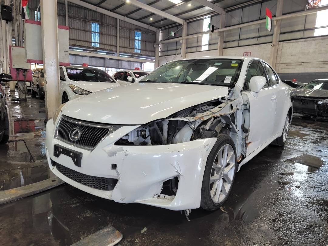 2012 LEXUS IS 250 — 229318 KM — Lot 12176323 — Ind. 12 - Marhaba Auctions Used Cars - Image 5