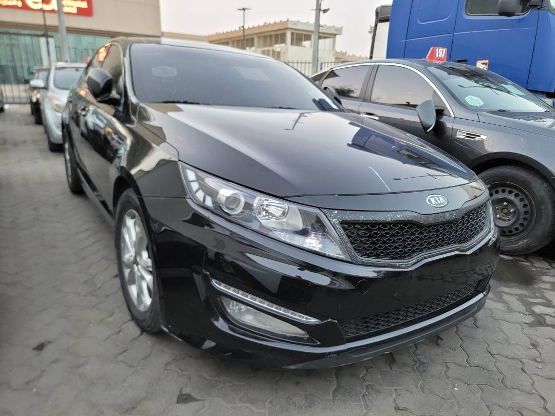 2012 KIA K5 — 207287 KM — Lot 190971 — Main - Marhaba Auctions Used Cars - Image 4