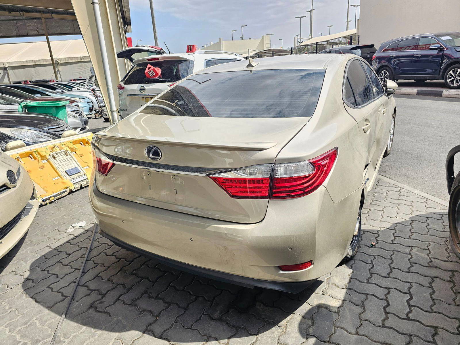 LEXUS ES 300H 2014 - Marhaba Auction Used Cars - Image 6