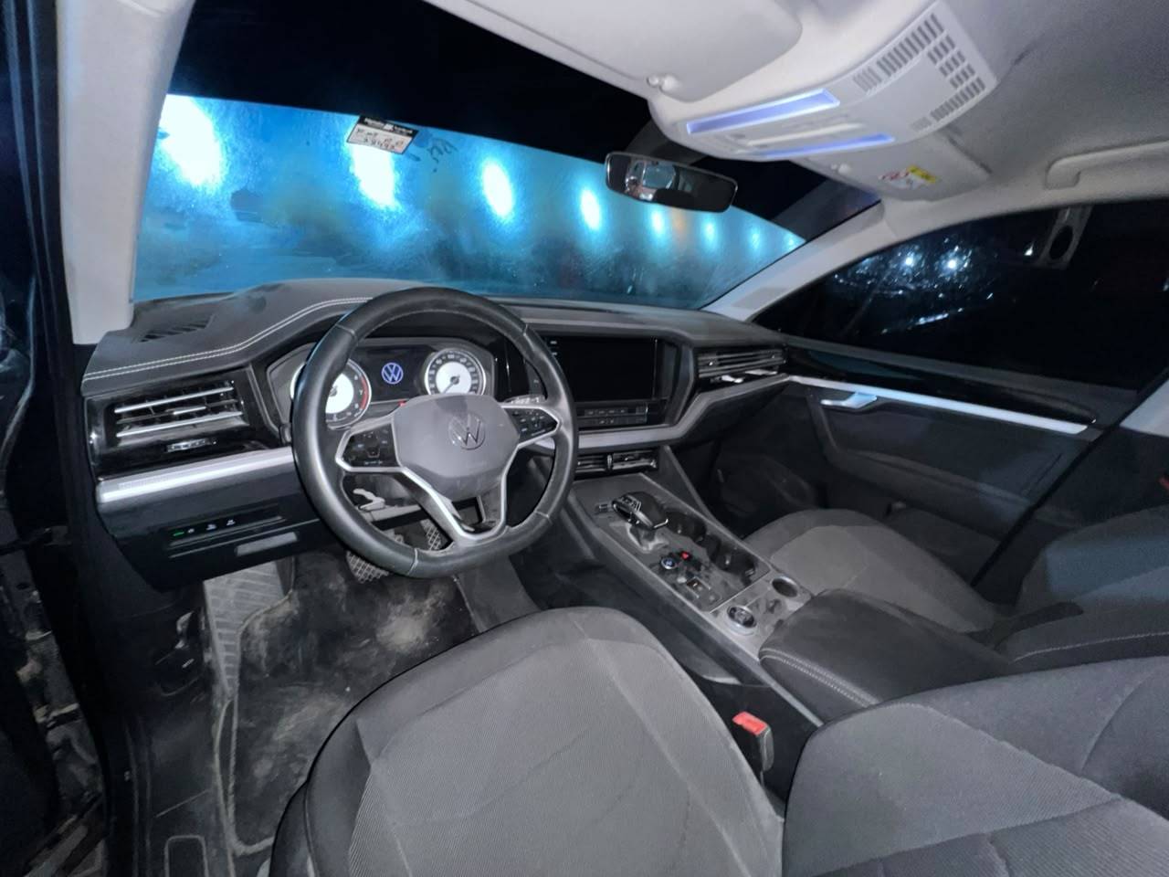 2023 VOLKSWAGEN TOUAREG V6 — Lot RXPD017183 - Marhaba Auctions Used Cars - Image 8