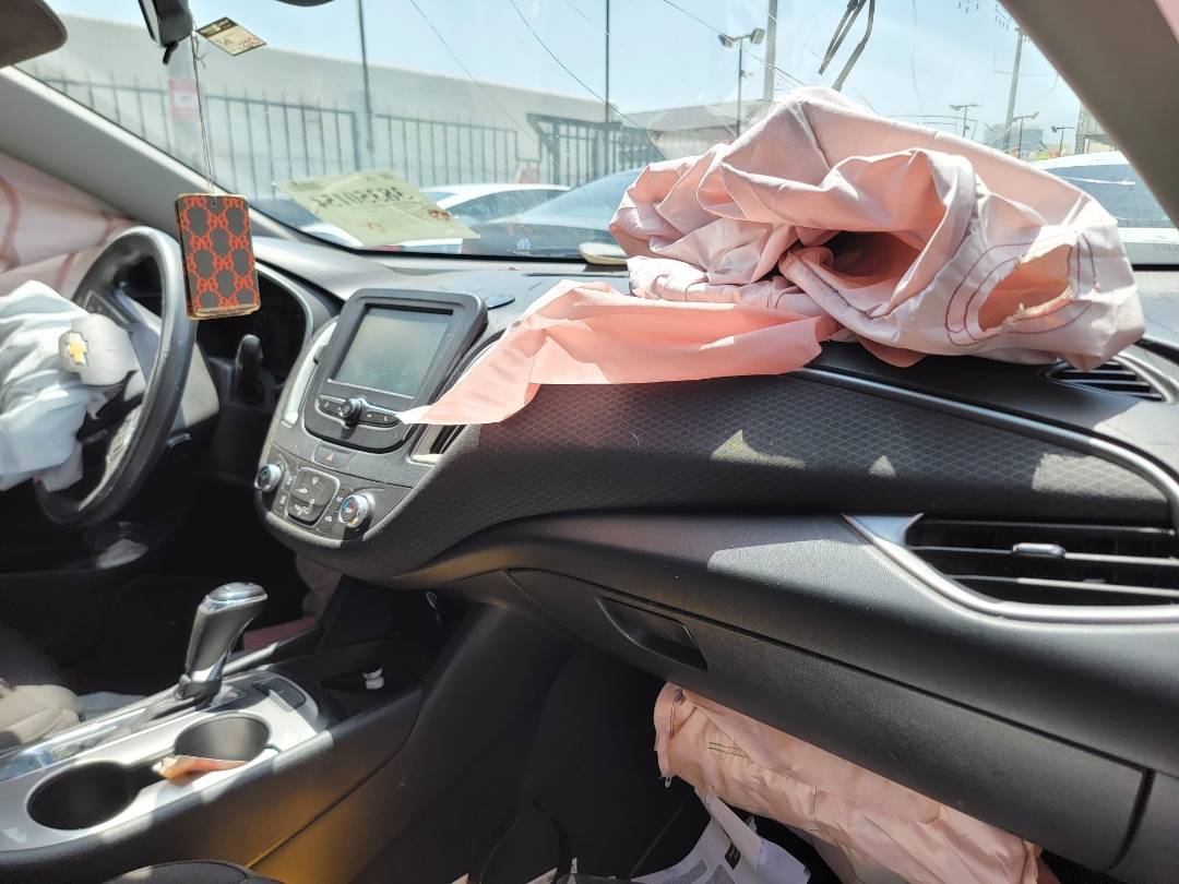 2018 CHEVROLET MALIBU — 113250 Miles — Lot 38350154 - Marhaba Auctions Used Cars - Image 5