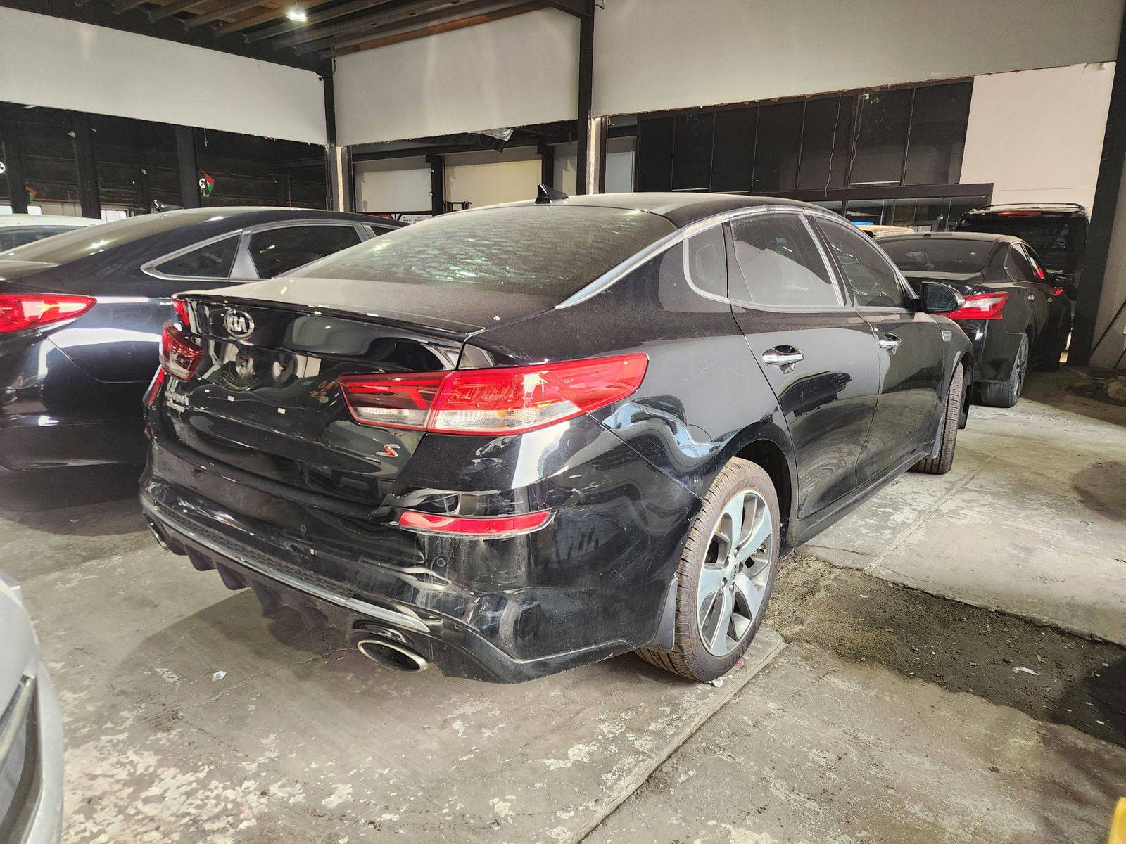 2019 KIA OPTIMA — 103660 Miles — Lot 42322350 — Souq - Marhaba Auctions Used Cars - Image 5