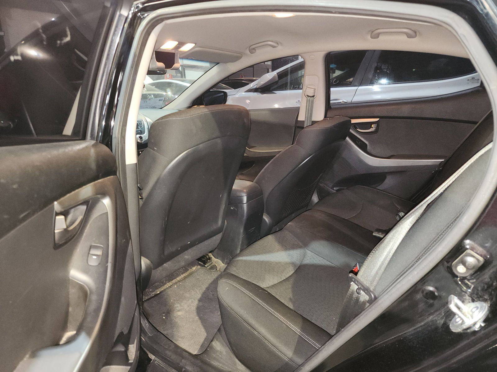 HYUNDAI AVANTE 2011 - Marhaba Auction Used Cars - Image 7