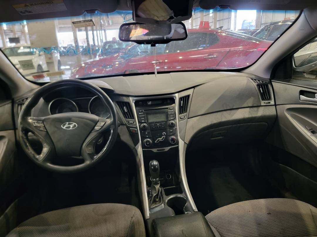 2013 HYUNDAI SONATA — 200855 Miles — Lot 38910706 — Souq - Marhaba Auctions Used Cars - Image 7