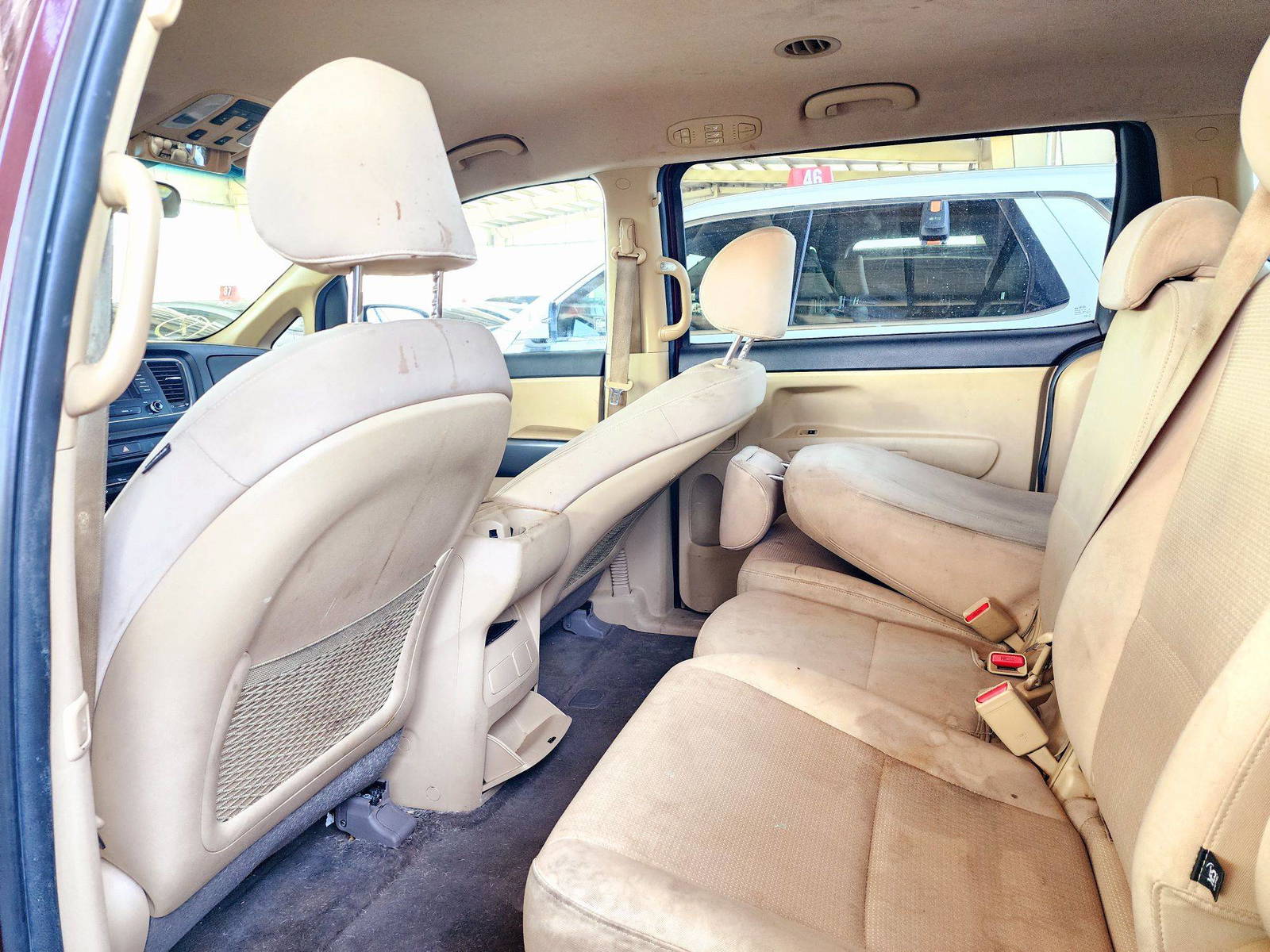 2018 KIA SEDONA — 145190 Miles — Lot 81431804 — Ind. 12 - Marhaba Auctions Used Cars - Image 6