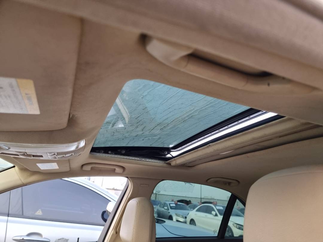 MERCEDES BENZ C300 2014 - Marhaba Auction Used Cars - Image 8