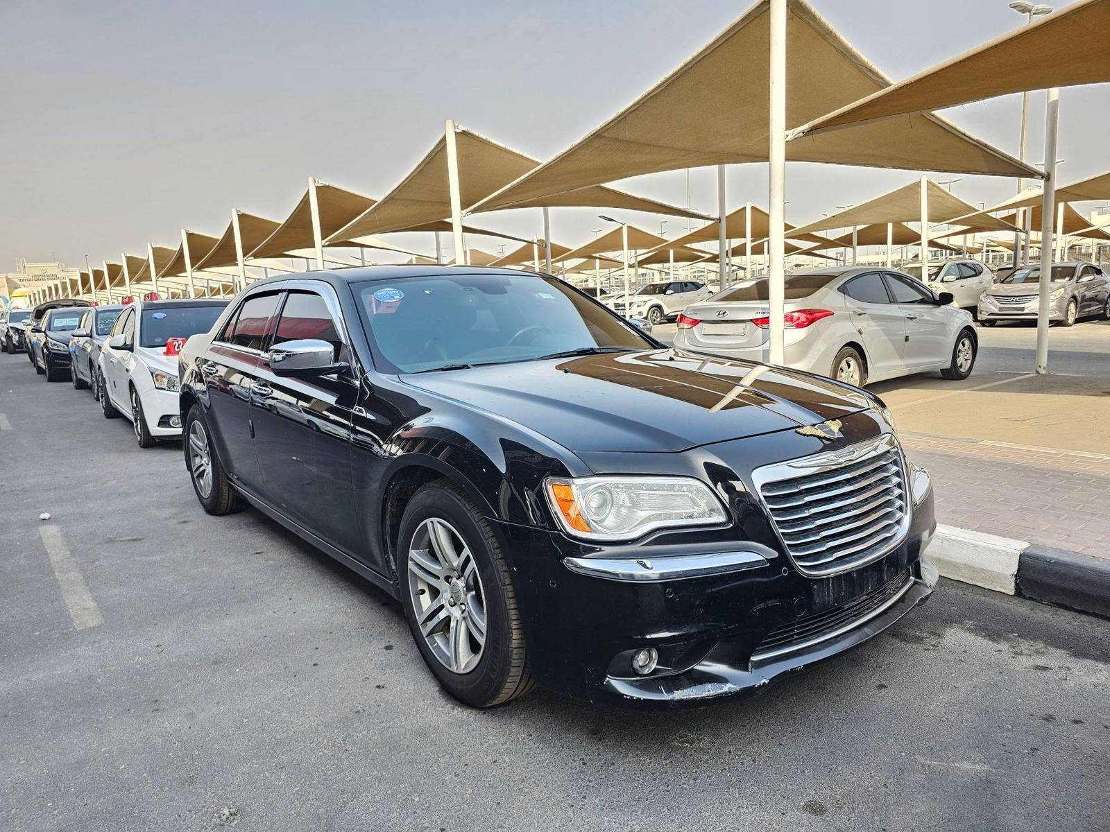 2012 CHRYSLER 300 C — 201074 KM — Lot 5CH236098 — Souq - Marhaba Auctions Used Cars - Image 5