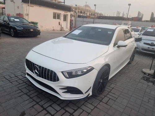MERCEDES BENZ A200