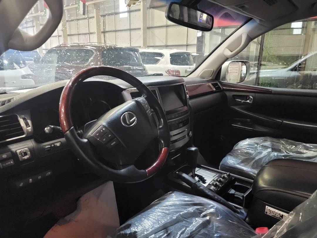 LEXUS LX 570 2013 - Marhaba Auction Used Cars - Image 10