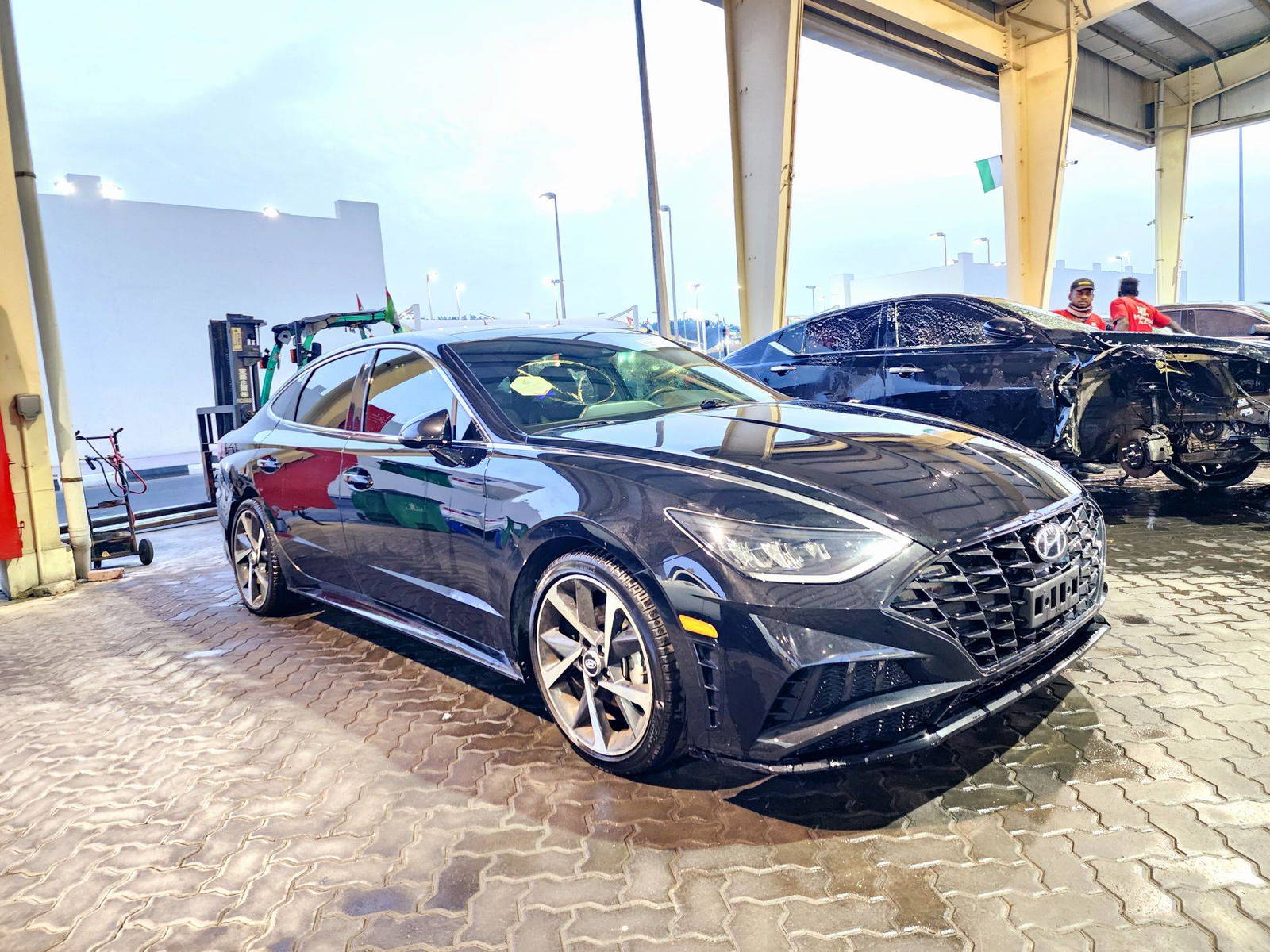 2022 HYUNDAI SONATA — 182791 KM — Lot 68977284 — Souq - Marhaba Auctions Used Cars - Image 3