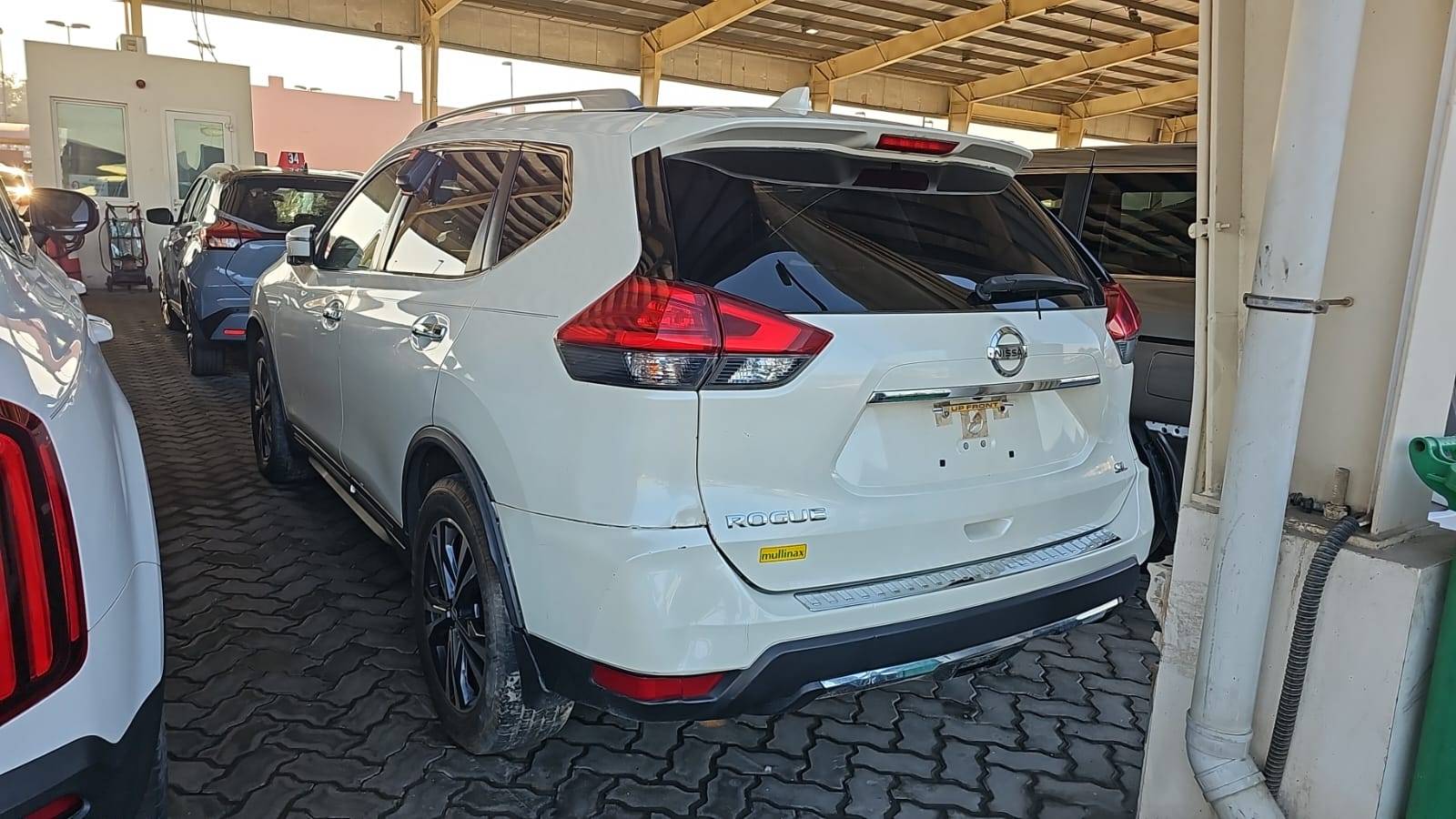 2017 NISSAN ROGUE — 102200 Miles — Lot 6HW154074 — Souq - Marhaba Auctions Used Cars - Image 12