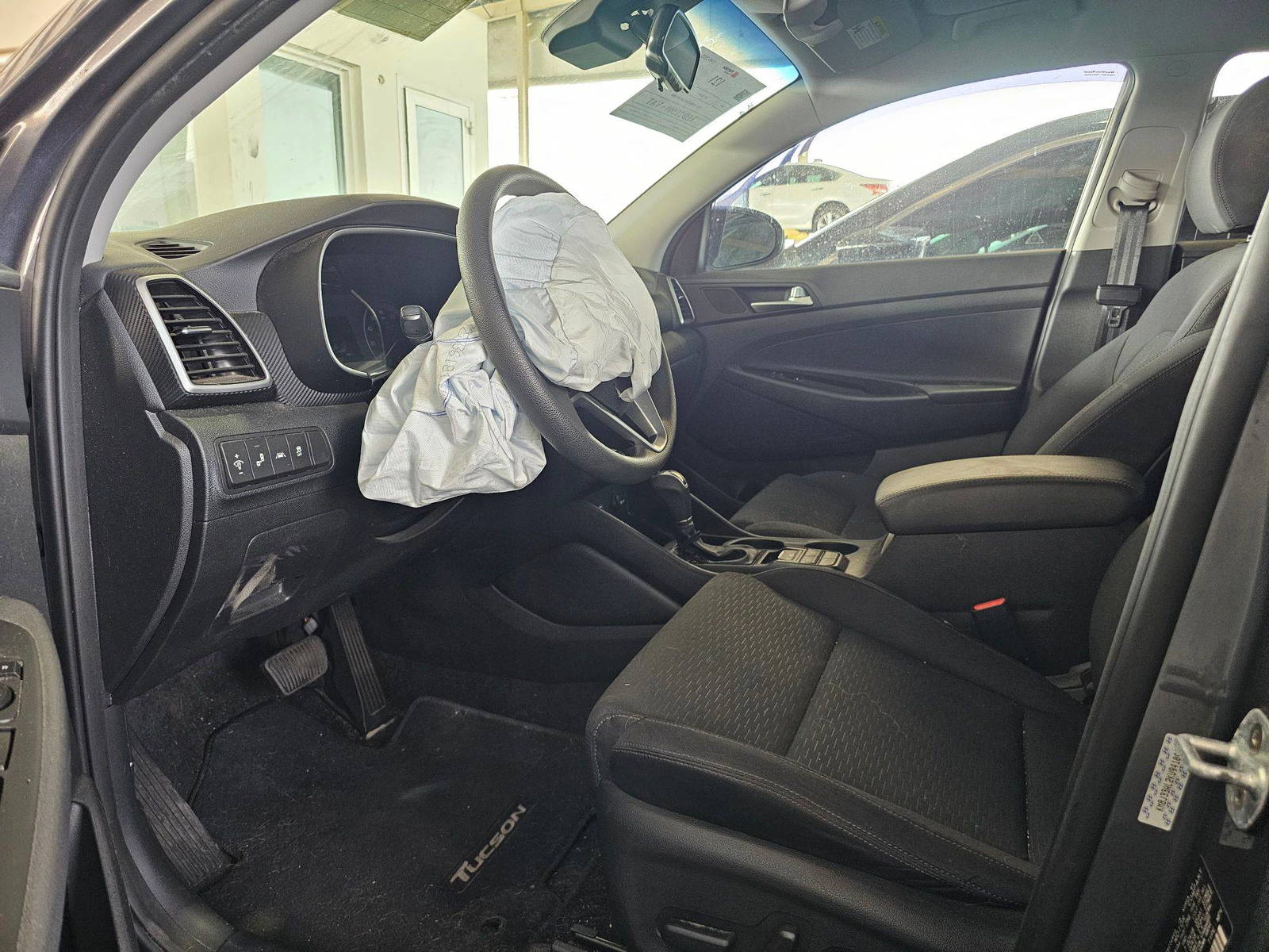 2019 HYUNDAI TUCSON — 121823 Miles — Lot 42122632 — Main - Marhaba Auctions Used Cars - Image 8