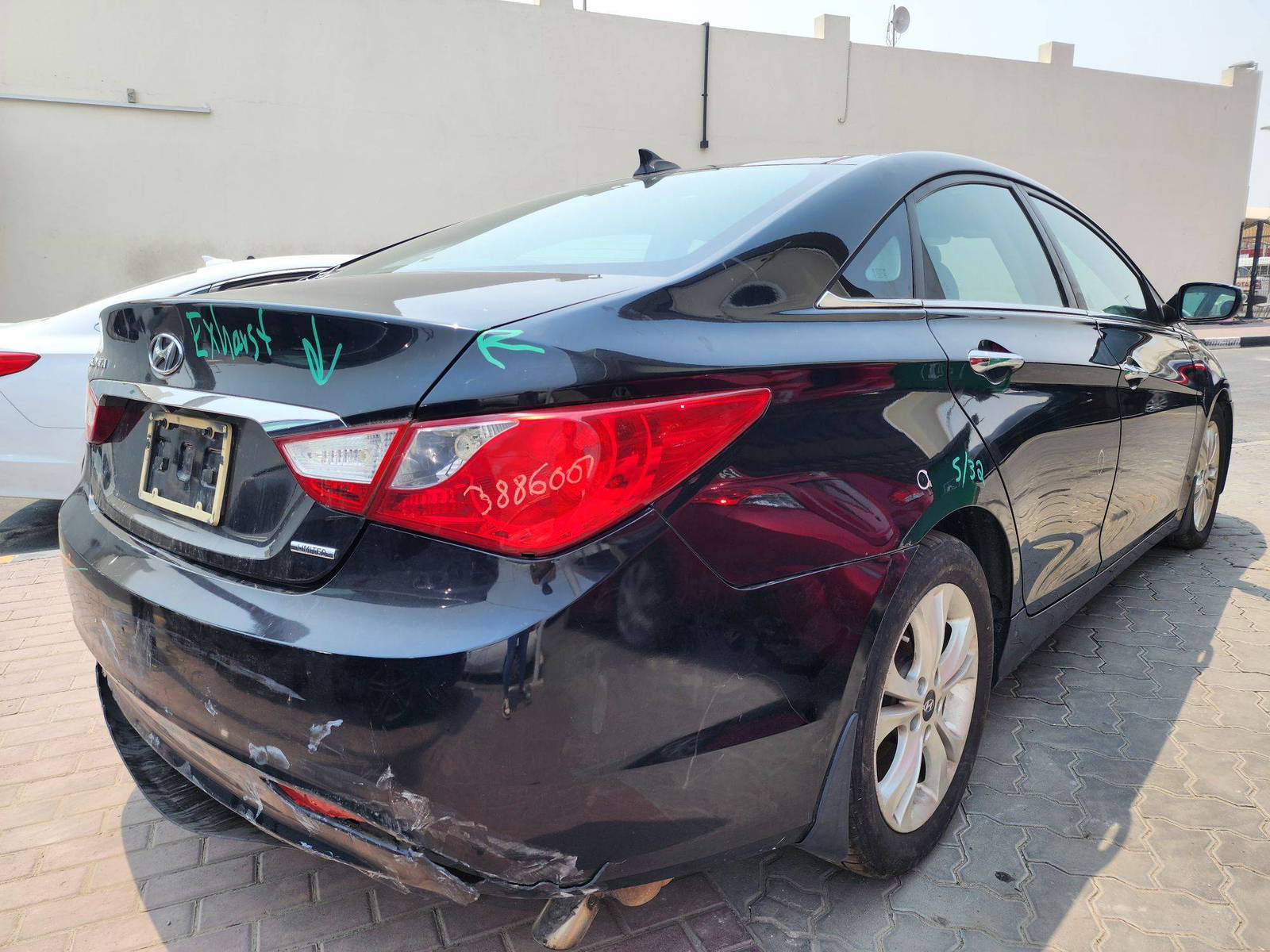 2013 HYUNDAI SONATA — 232953 Miles — Lot 9317 — Souq - Marhaba Auctions Used Cars - Image 4