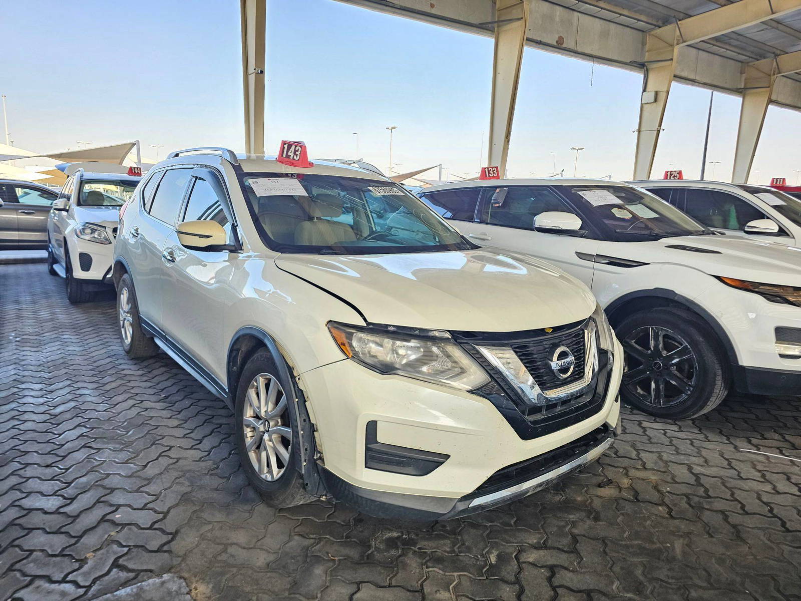 NISSAN ROGUE 2017 - Marhaba Auction Used Cars - Image 4