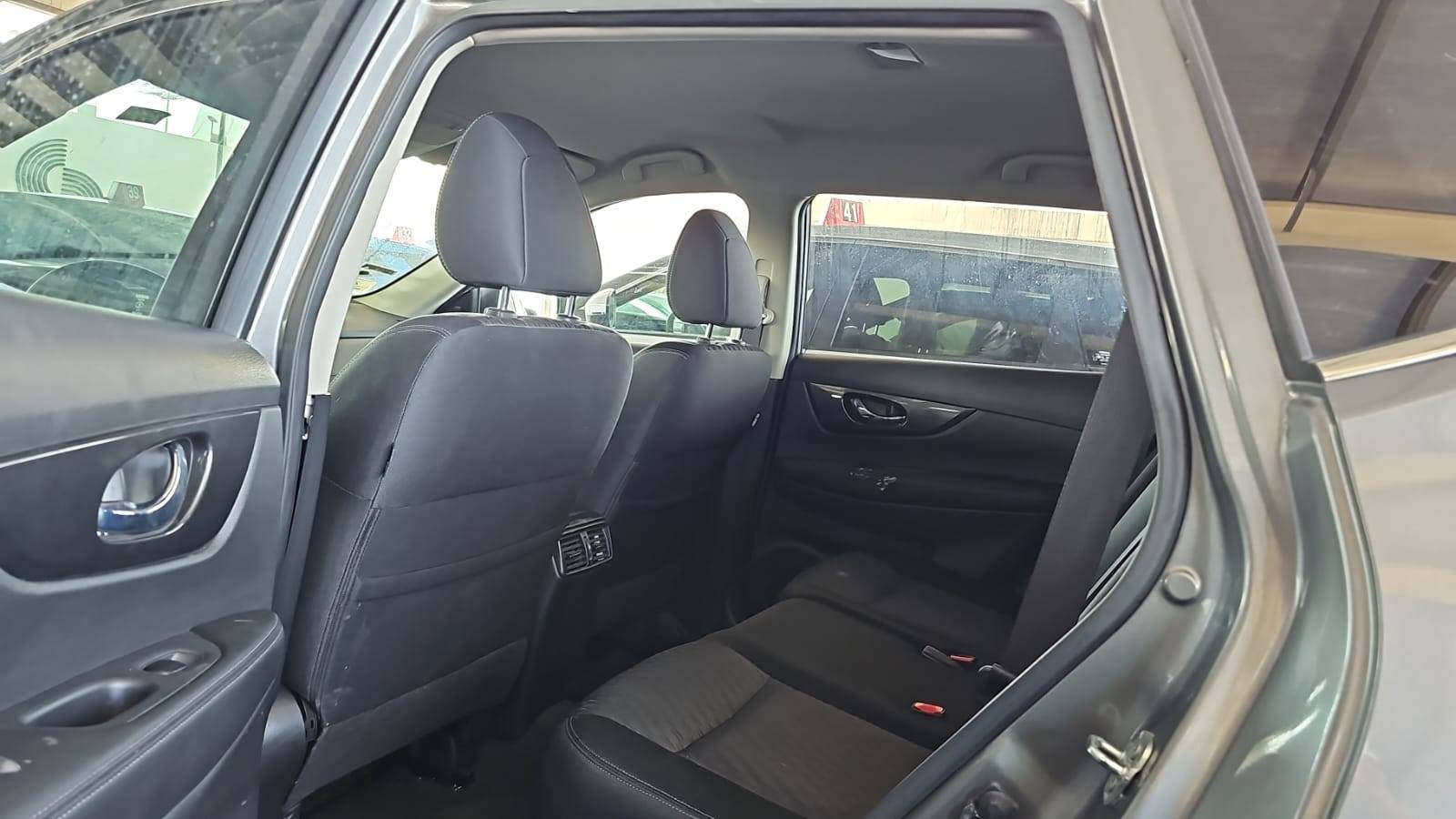 2017 NISSAN ROGUE — 108673 Miles — Lot 019049 — Souq - Marhaba Auctions Used Cars - Image 7
