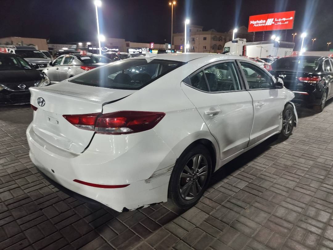 2018 HYUNDAI ELANTRA — 243040 KM — Lot 215478 — Ind. 12 - Marhaba Auctions Used Cars - Image 4