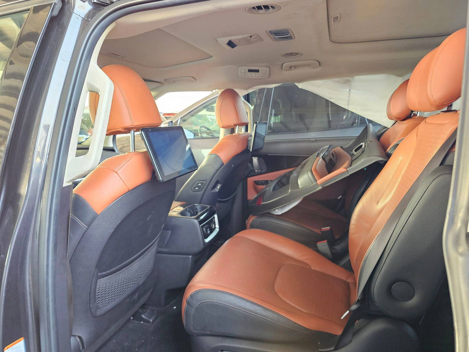 KIA CARNIVAL LX 2022 - Marhaba Auction Used Cars - Image 7