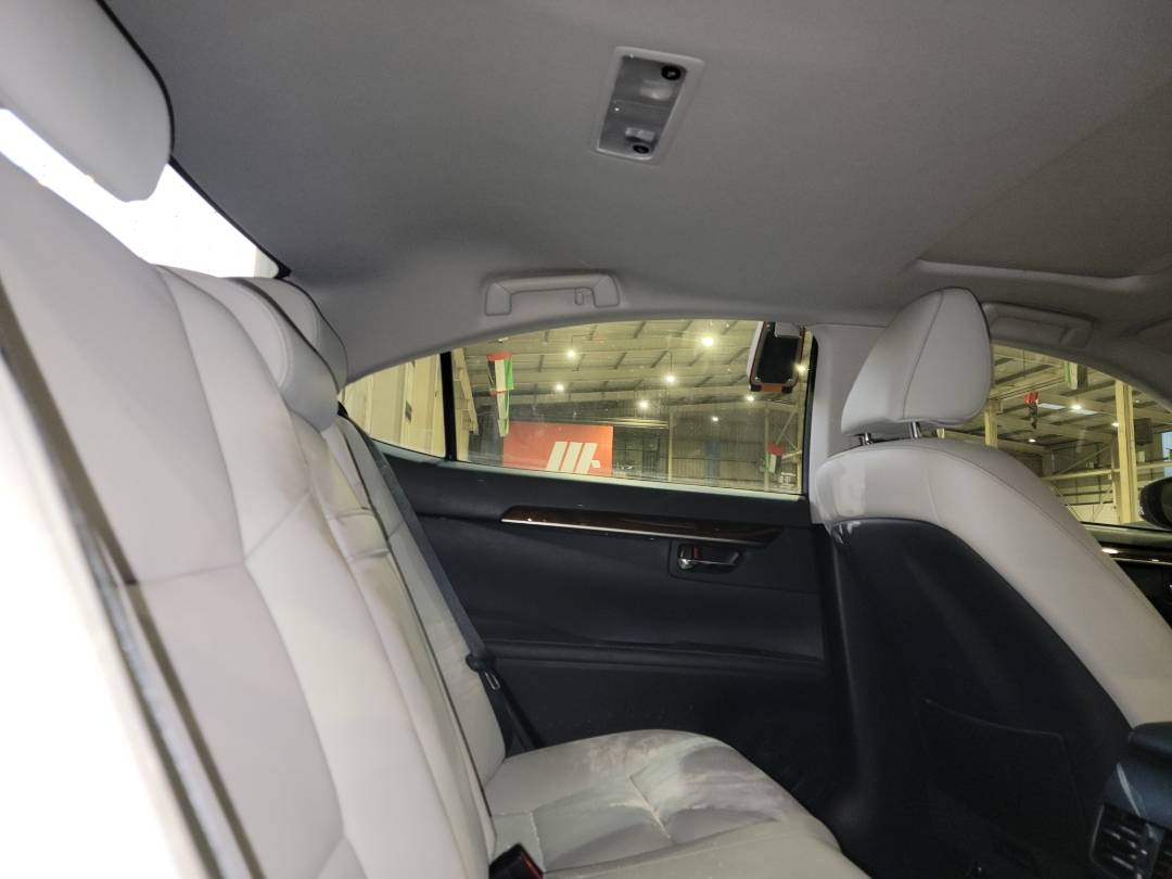 2015 LEXUS ES 350 — 74635 Miles — Lot 2207275 - Marhaba Auctions Used Cars - Image 4