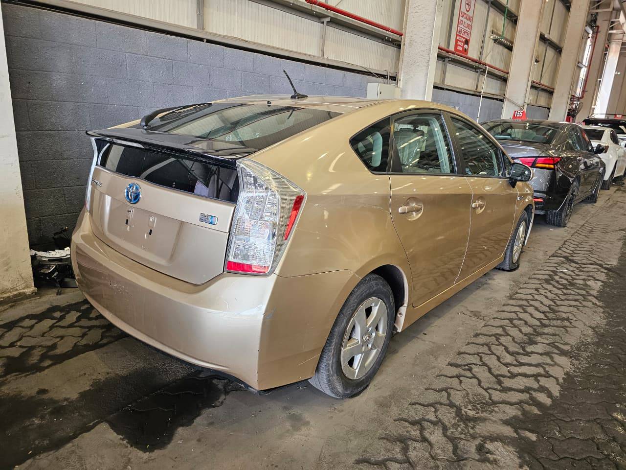 2010 TOYOTA PRIUS — 222544 Miles — Lot 1015570 — Main - Marhaba Auctions Used Cars - Image 3